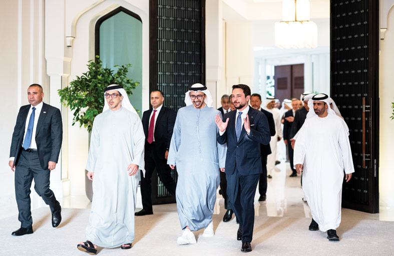 رئيس الدولة وملك الأردن يؤكدان أهمية ترسيخ الأمن والاستقرار المستدام في المنطقة 