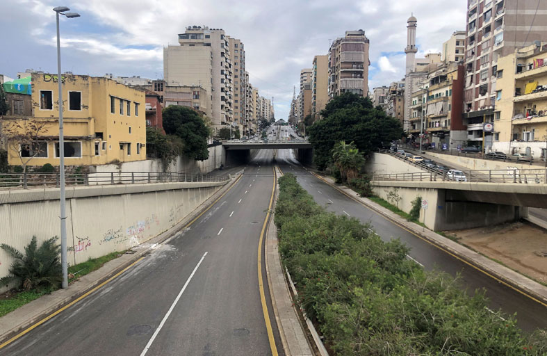 لبنان يبدأ إغلاقاً عاماً مشدداً يتخلله منع تجول 