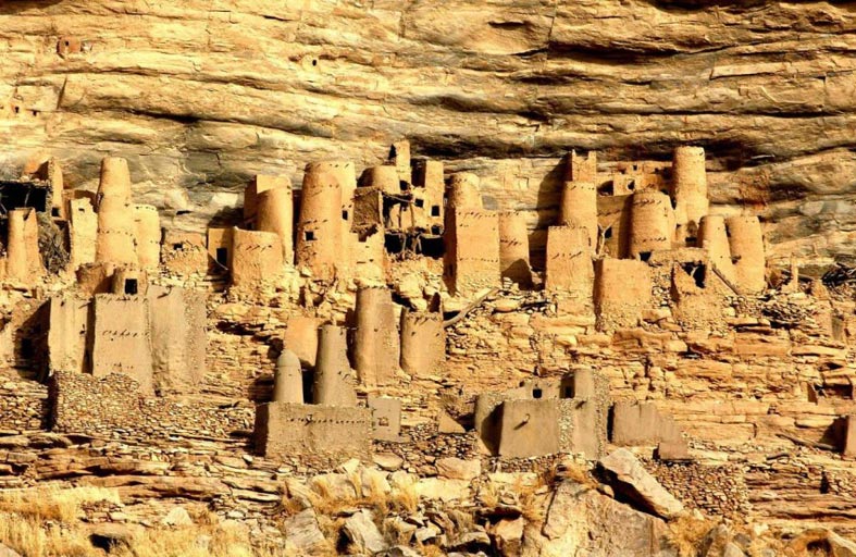 اليونسكو ترمم «باندياغارا» المتضرر جراء النزاع في مالي 
