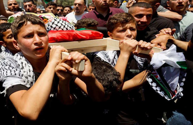 وفاة فتى فلسطيني أصيب برصاص حارس مستوطنة