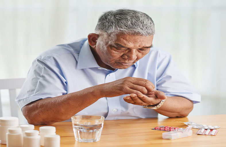 مكملات غذائية تسرّع تدهور الوظائف الإدراكية لدى كبار السن