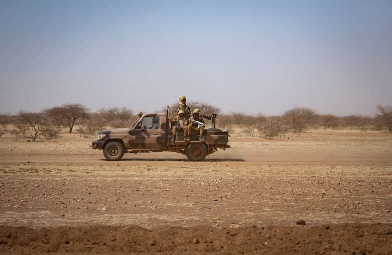 صواريخ للجيش المالي تسقط قرب عناصر بريطانيين 