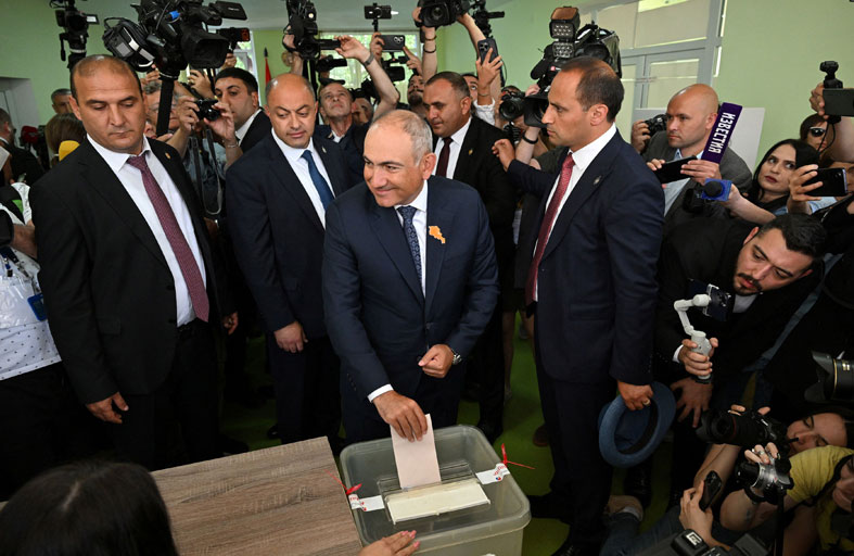 انتخابات في أرمينيا ستختبر الدعم الشعبي للتوجه الجيوسياسي نحو الغرب