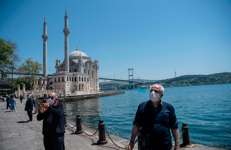 أردوغان يتباهى بذبح المسيحيين ويتوعد «بقايا السيف»