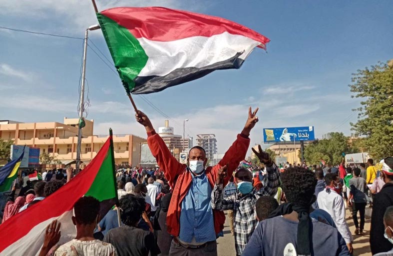 هل يفلح «شركاء الانتقال السوداني» في تفكيك بنية نظام البشير؟
