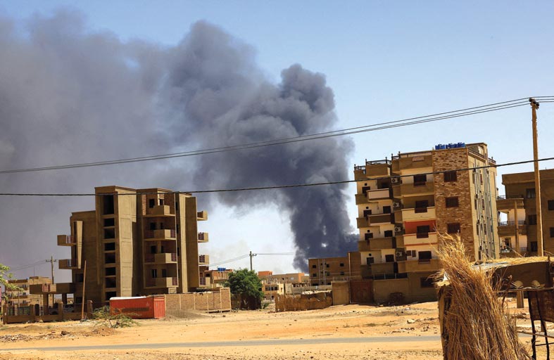 بلينكن يهدد طرفي الصراع في السودان بإجراءات 
