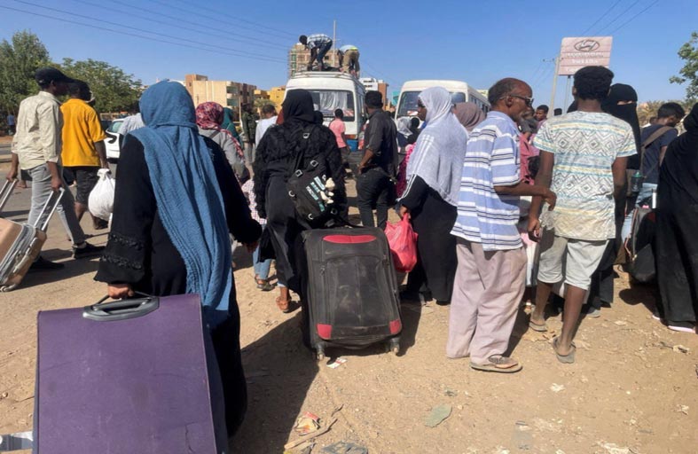 العالقون في الخرطوم.. بين جحيم البقاء وتعسر المغادرة
