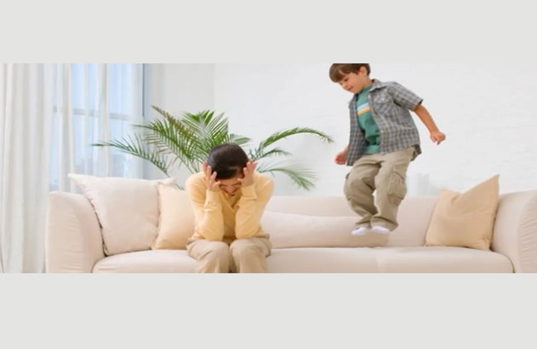 العلاقة بين الثرثرة واضطراب فرط الحركة.. ماذا يقول الخبراء؟