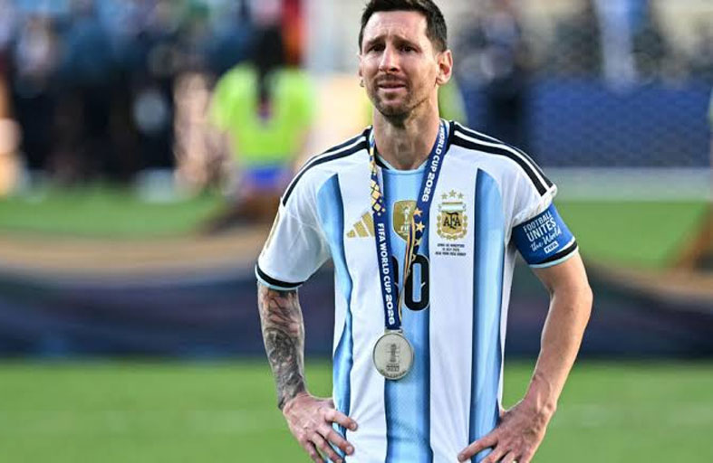 عناوين الصحف : ميسي يترك فراغًا وبرشلونة يتعافى مبكرًا