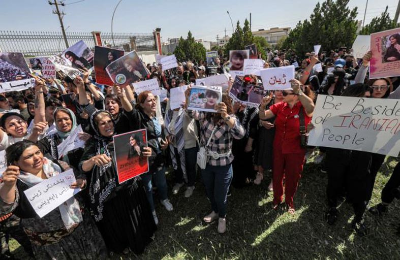 فورين أفيرز: احتجاجات إيران جعلت النظام أكثر عدوانية في الإقليم