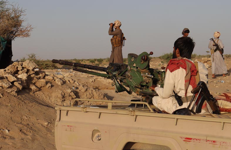 الحوثيون يفتكون باليمنيين.. بالطائفية والجوع