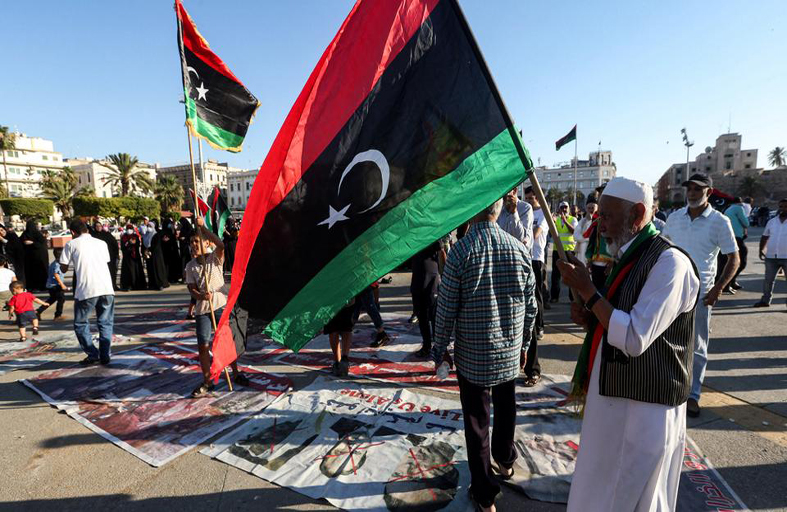«الرئاسي» الليبي يطرح مبادرة للإنقاذ.. وترقب لرد المتنافسين