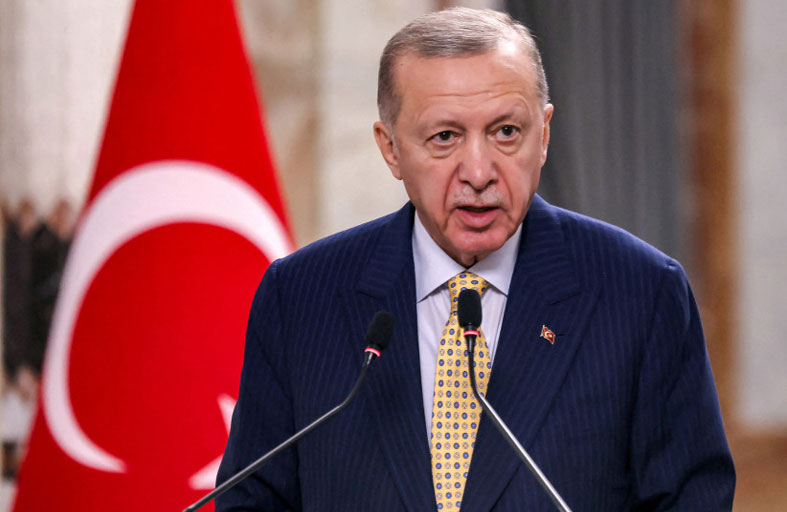أردوغان: على جميع الدول «رفع أياديها» عن سوريا