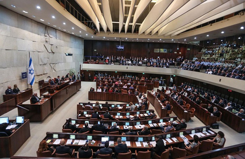 ضغوط حزبية متزايدة على نتنياهو لتعليق التعديلات القضائية 