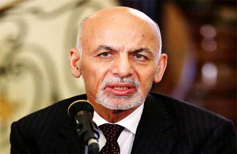 الرئيس الأفغاني يدعو بايدن إلى الضغط على طالبان 