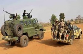 مقتل 20 جنديا و40 مدنيا في هجومين بنيجيريا