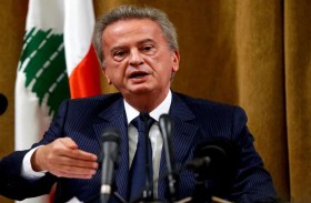 فايننشال تايمز: رياض سلامة الساحر الذي نهب لبنان