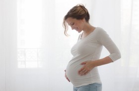 العمل خلال فترة الحمل.. ما ينبغي فعله وتجنبه للحفاظ على صحتك