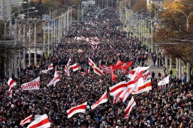 المعارضة البيلاروسية إلى الشارع من جديد رغم التهديدات 
