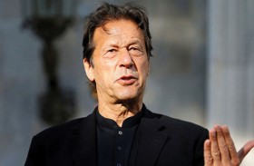 باكستان.. إقصاء عمران خان من الترشح لأي انتخابات