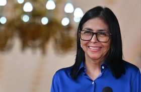 رئيسة فنزويلا بالوكالة تدعو إلى حوار مع المعارضة 