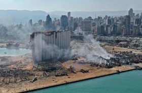 اللبنانيون يحيون الذكرى الرابعة لانفجار مرفأ بيروت 