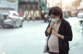 تعرض الأمهات لمستويات عالية من تلوث الهواء عامل خطر في بداية الحمل 