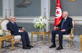 صراع على السلطة بين قصري باردو وقرطاج...؟