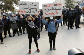 صحف عربية: دعوة لوضع لبنان تحت الوصاية الدولية