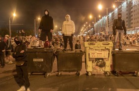 تجدد الاشتباكات في روسيا البيضاء مع فرار زعيمة المعارضة 