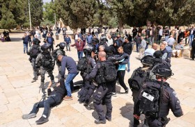  تجدد الصدامات في باحة المسجد الأقصى