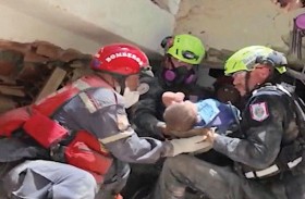 إنقاذ 33 شخصا وعشرات الآلاف في عداد المفقودين 