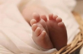 تختطف ابن شقيقها لتوهم زوجها بالإنجاب